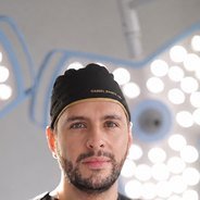 Dr. Daniel Ramos Hernández, SCCP board-certified plastic surgeon in Bogotá, Colombia
